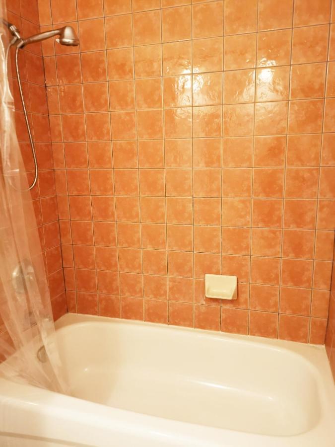Cozy Private Rm Heart Of North York Free Parking Full Kitchen Close To Downtown Apartment Toronto Exterior foto