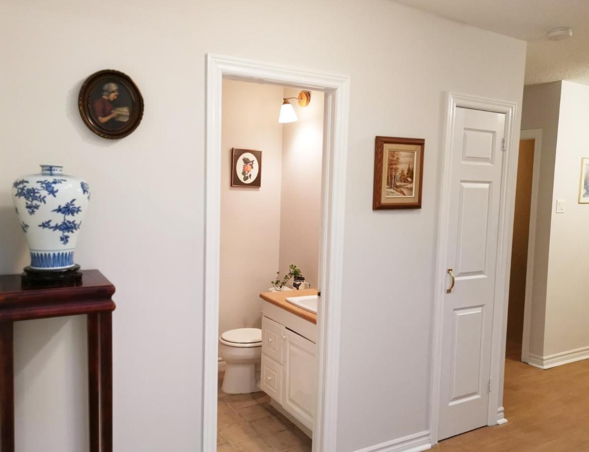 Cozy Private Rm Heart Of North York Free Parking Full Kitchen Close To Downtown Apartment Toronto Exterior foto